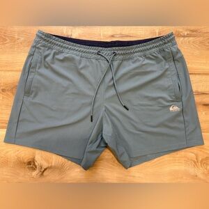 Quiksilver Men's Blue Athletic Shorts in XXL